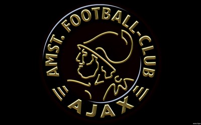 飞亚体育讨论-巴拿马球员童年合照看哭网友